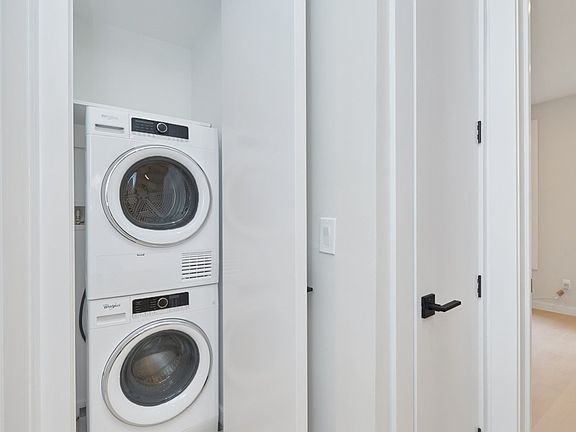 4th image of 1269 1st Ave APT 3A