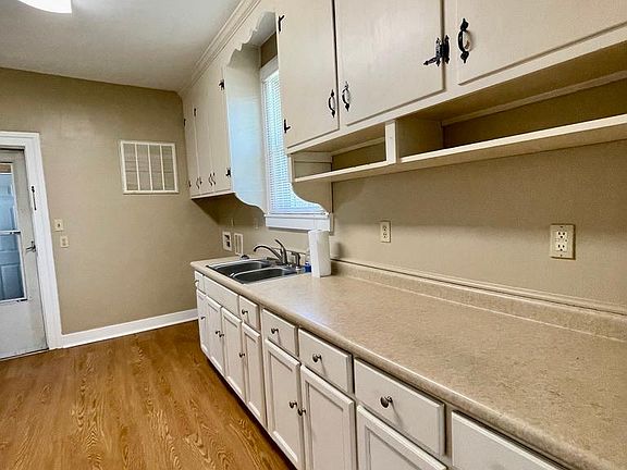 5th image of 21314 Winfree Ave