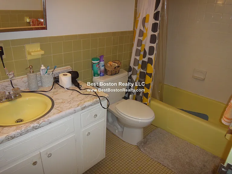 41 Belmont St #25 — Photo 12