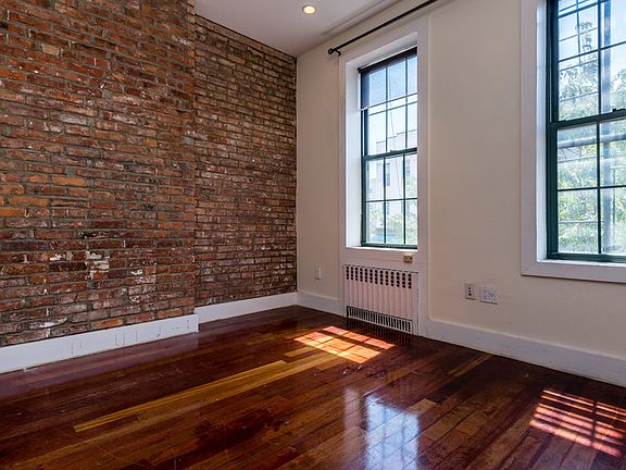2nd image of 179 Knickerbocker Ave #B2