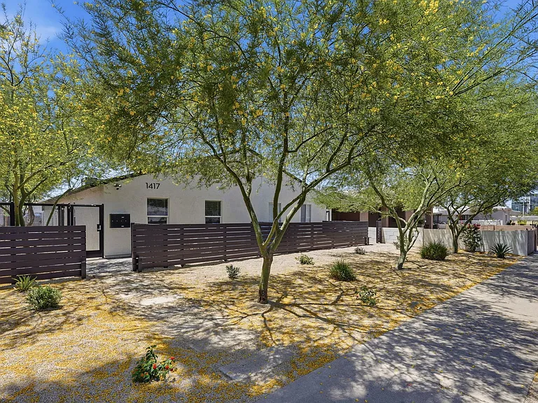 1417 E Roosevelt St #1 — Photo 5