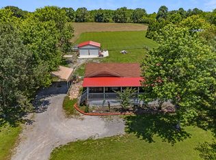 1049 Midway Rd, Smithville, TN 37166