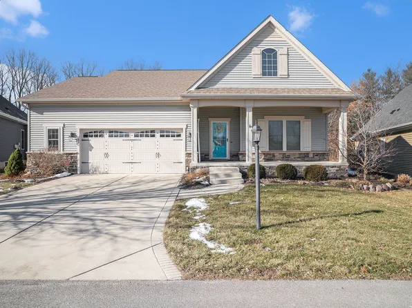 52 N Prairie Pkwy, Valparaiso, IN 46385