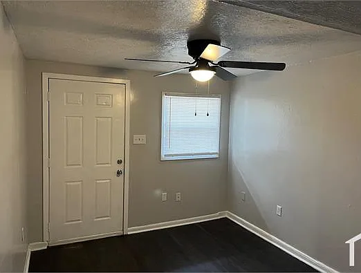 1 bed, 725 sqft, $975 — Photo 3