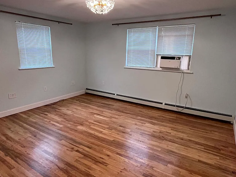 340 Maple St #2 — Photo 18