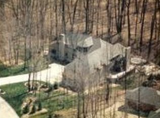 240 Valley Run Pl, Powell, OH