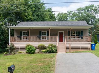 76 Selwyn Rd, Asheville, NC 28806