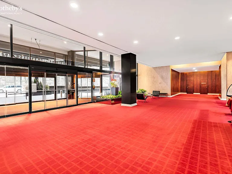 860 United Nations Plz #Penthouse 37/38b — Photo 22
