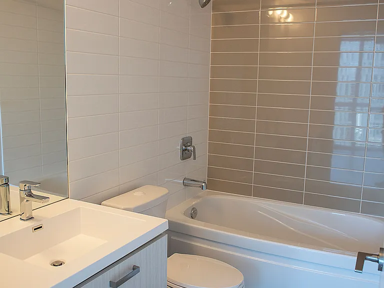 125 Redpath Ave #1909 — Photo 9