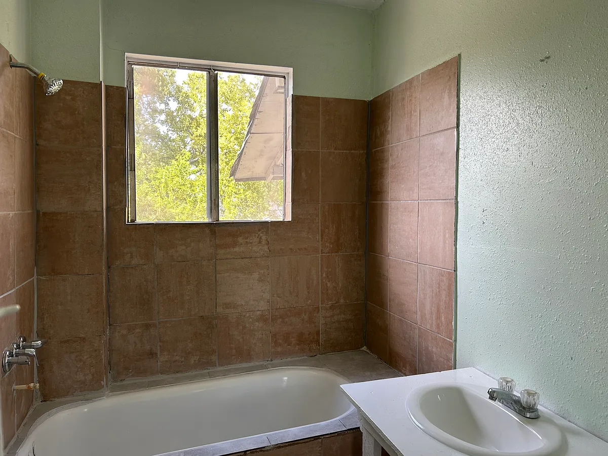 Building Photo - 4506 Brady St #4