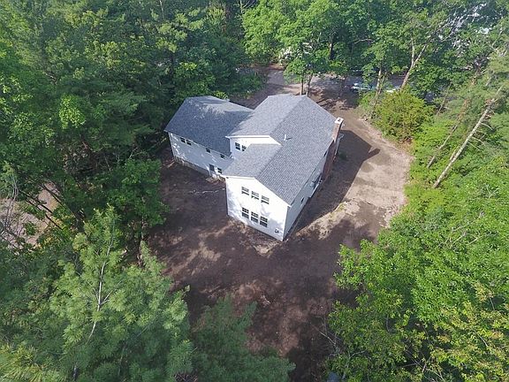 4th image of 93 High Rock Ln