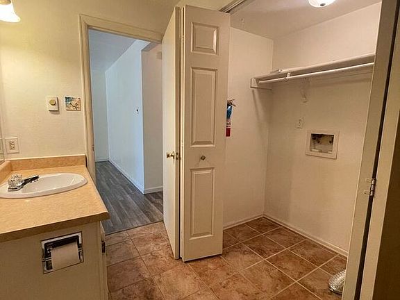 2nd image of 62 Glen Royal Dr APT 4