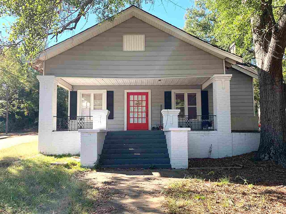 1st image of 701 N Louise St