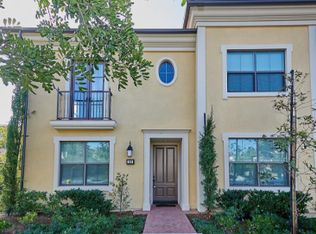 130 Crescent Moon, Irvine, CA 92602