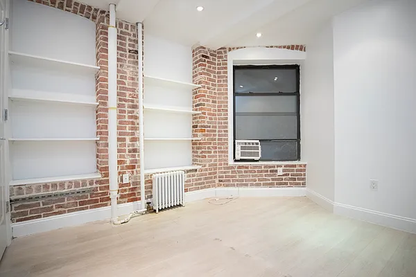 Rented by Corcoran | media 7