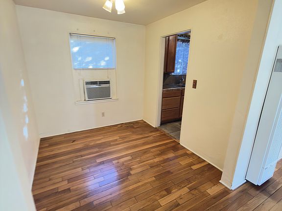 3rd image of 1030 Palm Ave APT 3
