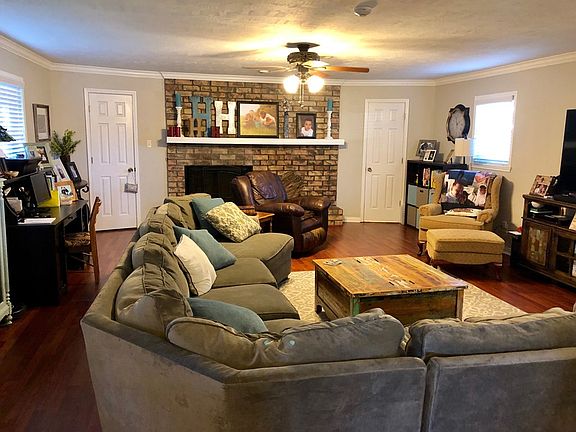 4th image of 2716 Avenue M