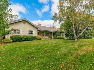 2196 Sunrise Dr, Appleton, WI 54914