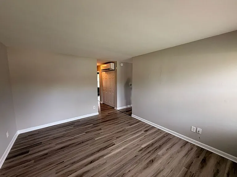 233 Green St — Photo 12