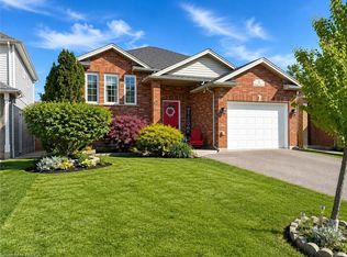 3 Oliver Ct, Brantford, ON N3T 6N6