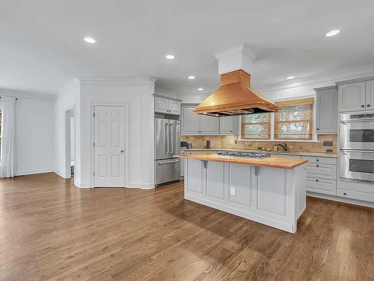 729 Harrow Ln — Photo 21