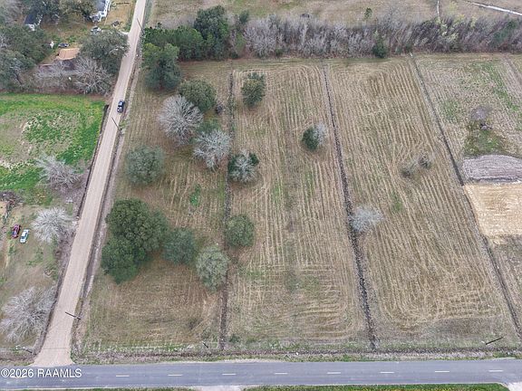 4th image of 431 Gazette Rd