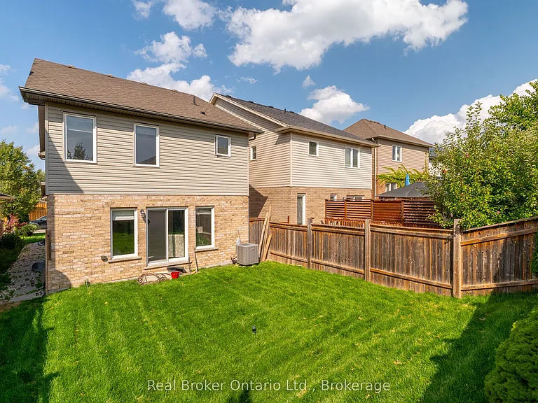 41 Samuel Dr — Photo 36