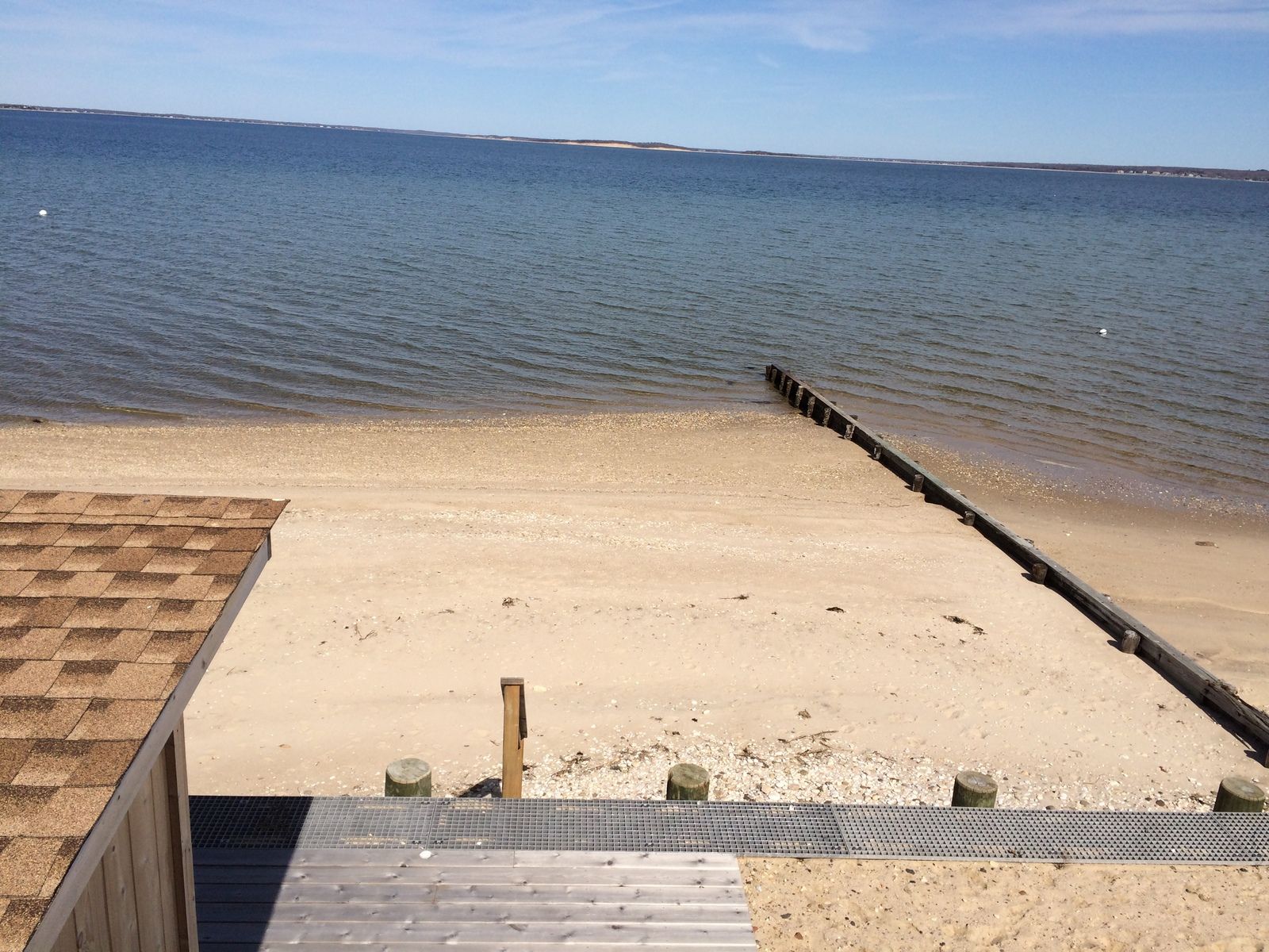 7325 Nassau Point Rd, Cutchogue, NY 11935 Out East