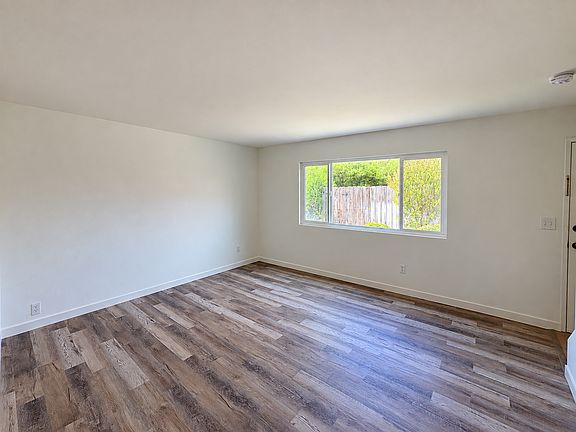 2nd image of 2158-2164 Via Robles #2160