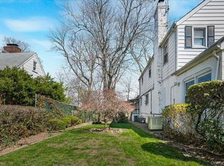 Utopia Parkway, Jamaica Estates, NY 11432