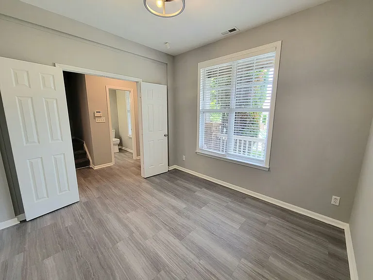 14910 Scothurst Ln — Photo 5