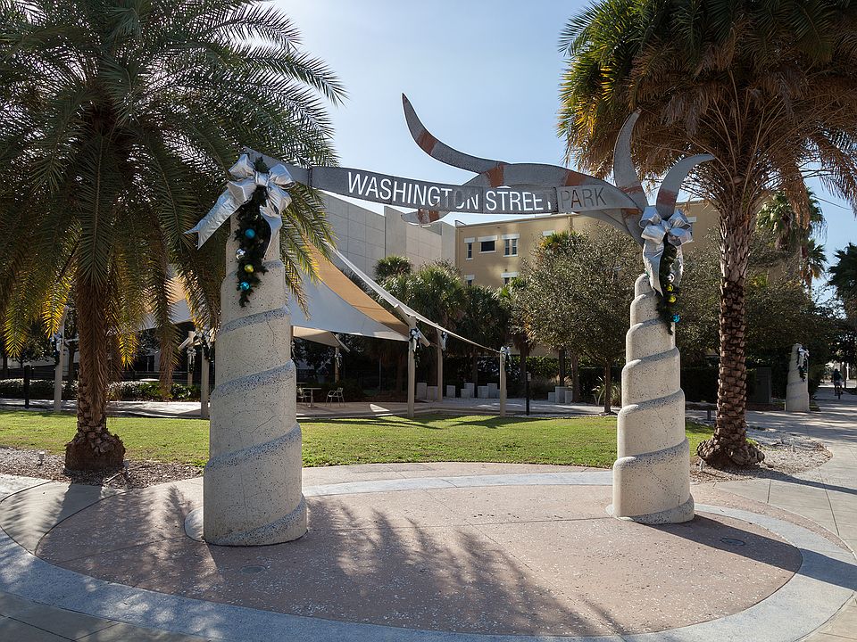 Nearby Washington Street Park