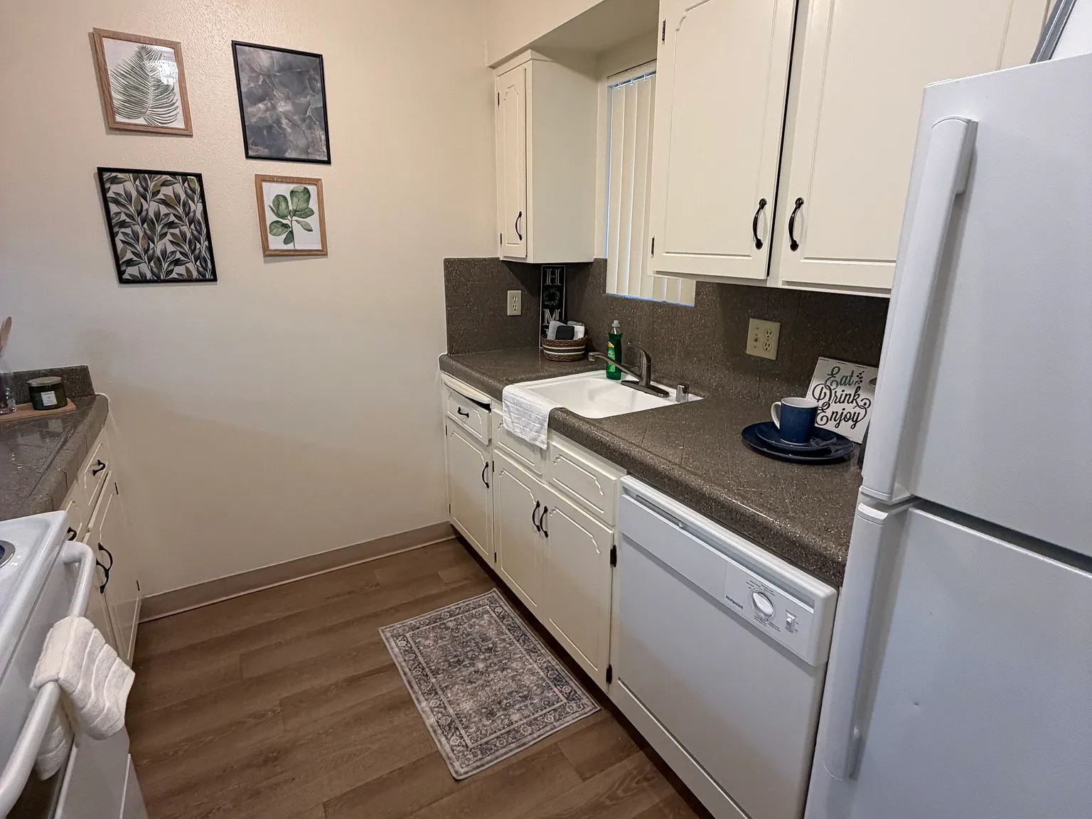 Park Place Apartments — Photo 3