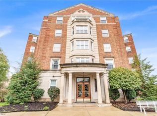 13800 Fairhill Rd APT 319, Shaker Heights, OH 44120