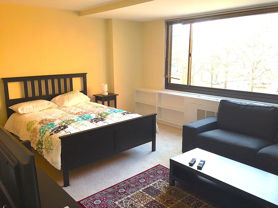 1011 Arlington Blvd #645