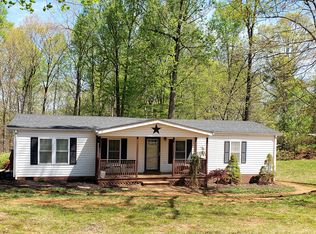 1910 Morris Rd, Goodview, VA 24095