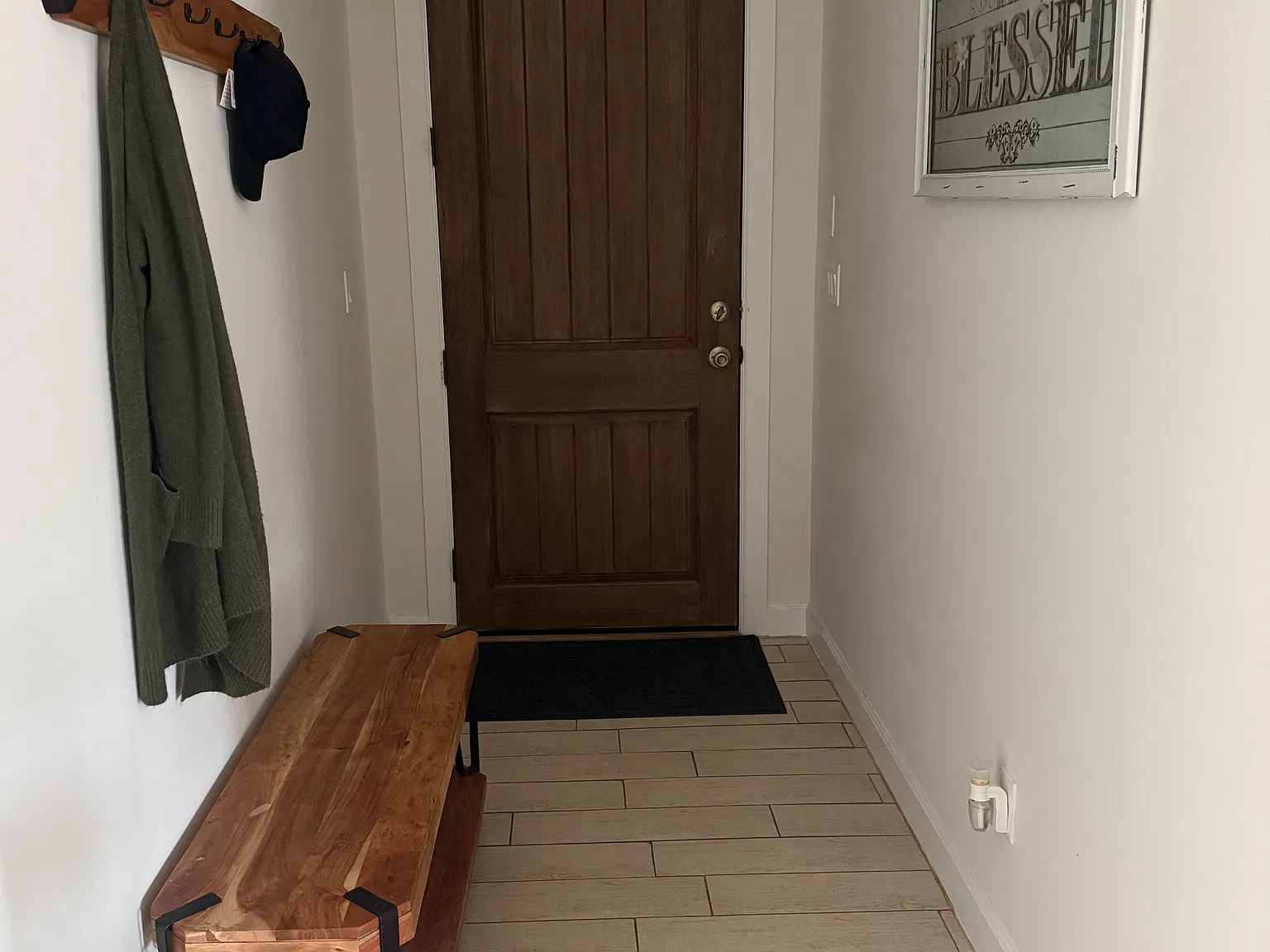 3 bed, 2.5 bath, 1644 sqft, $2,350 — Photo 4