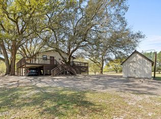 3875 River Rd, Vernon, FL 32462