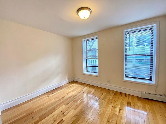 3rd image of 22 E 105th St #4W
