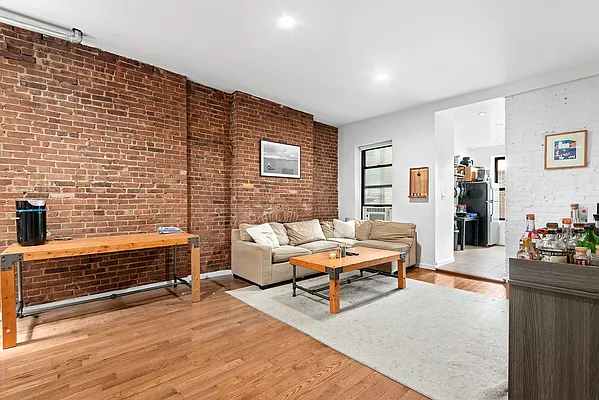 Rented by Compass | media 9