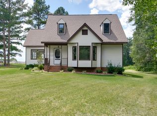2933 Tram Rd, Fuquay Varina, NC 27526