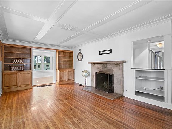 4th image of 6173 N Park Ave