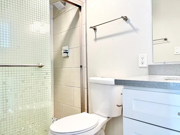 4232 N 32nd St #3 — Photo 37
