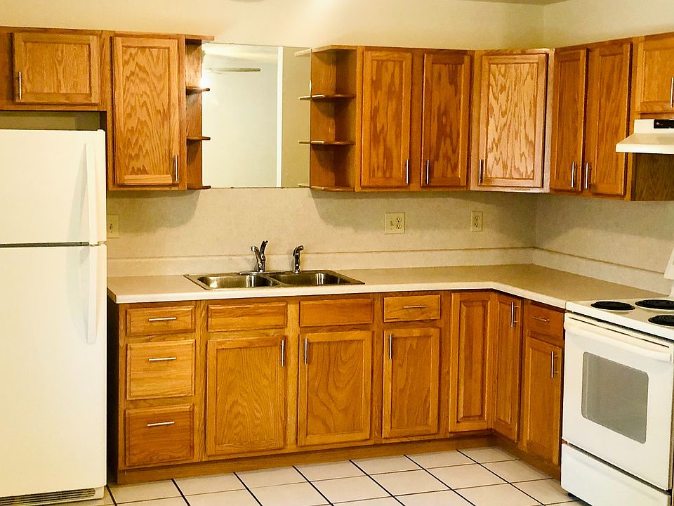 1st image of 922 Lillie St #928