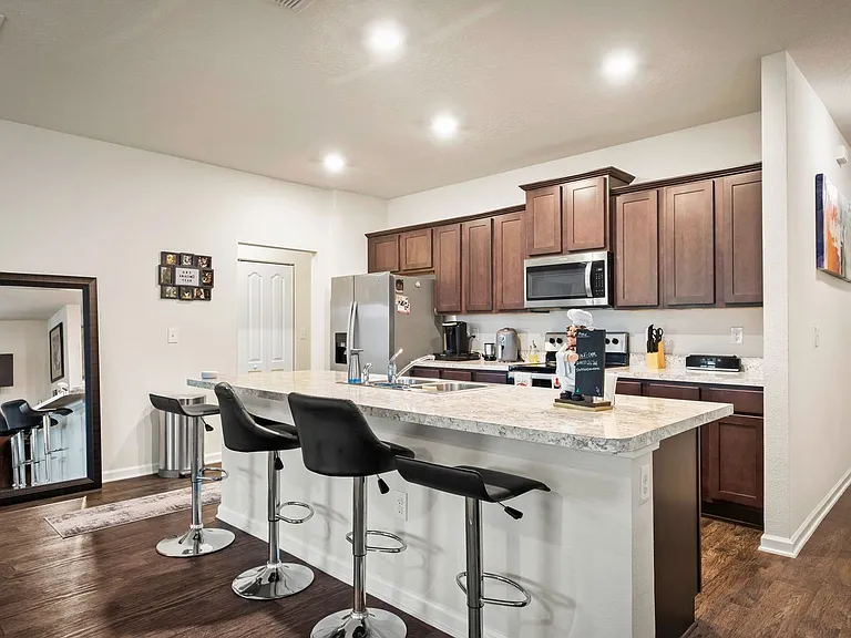 8036 Cape Fox Dr — Photo 32