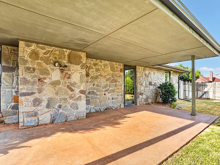 1700 Stepping Stone Trl — Photo 39