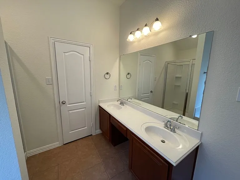 1601 White Willow Ln — Photo 22