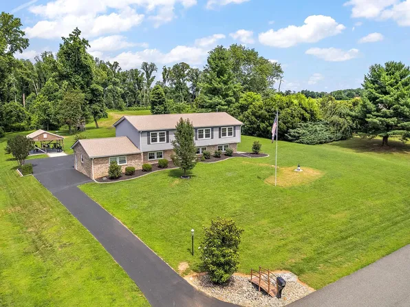 121 Crystal Run Dr, Middletown, DE 19709