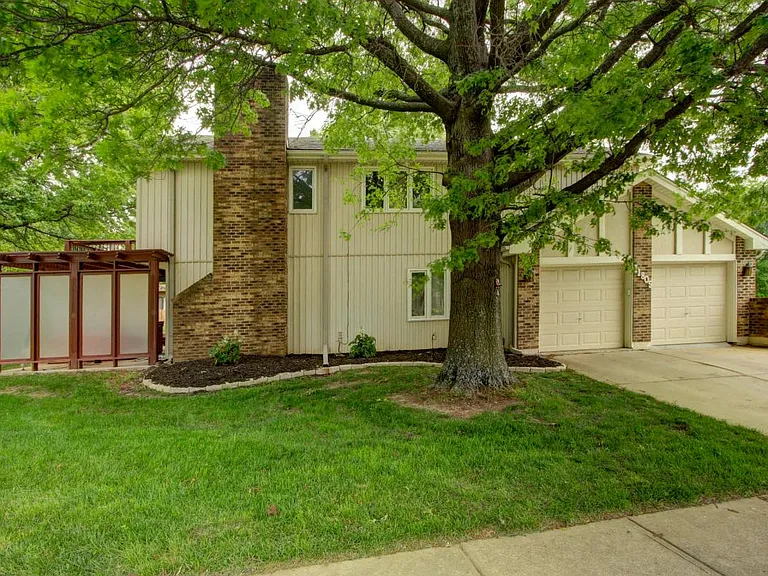 11805 Rosehill Rd — Photo 25