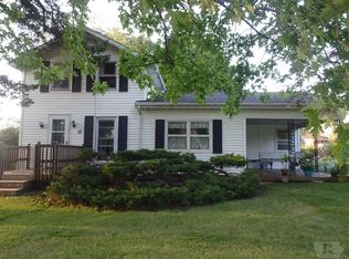 10 6th St, Morning Sun, IA 52640